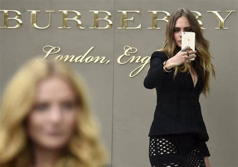 burberry case see now buy now|Burberry Finds Success in “See Now, Buy Now” .